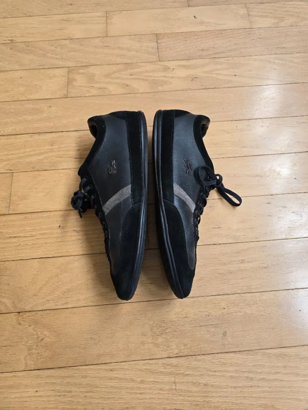 vintage Y2K | Lacoste black leather monochrome retro sneakers | MENS 10.5